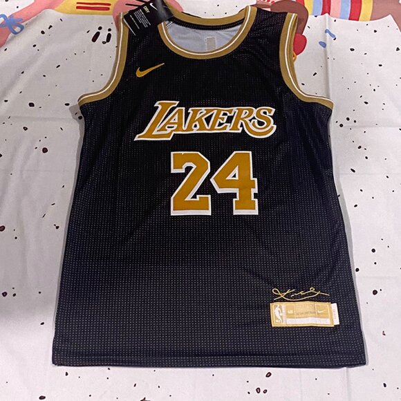 Los Angeles Lakers Player Bryant 24 Black And White Jersey - Picture 1 of 5